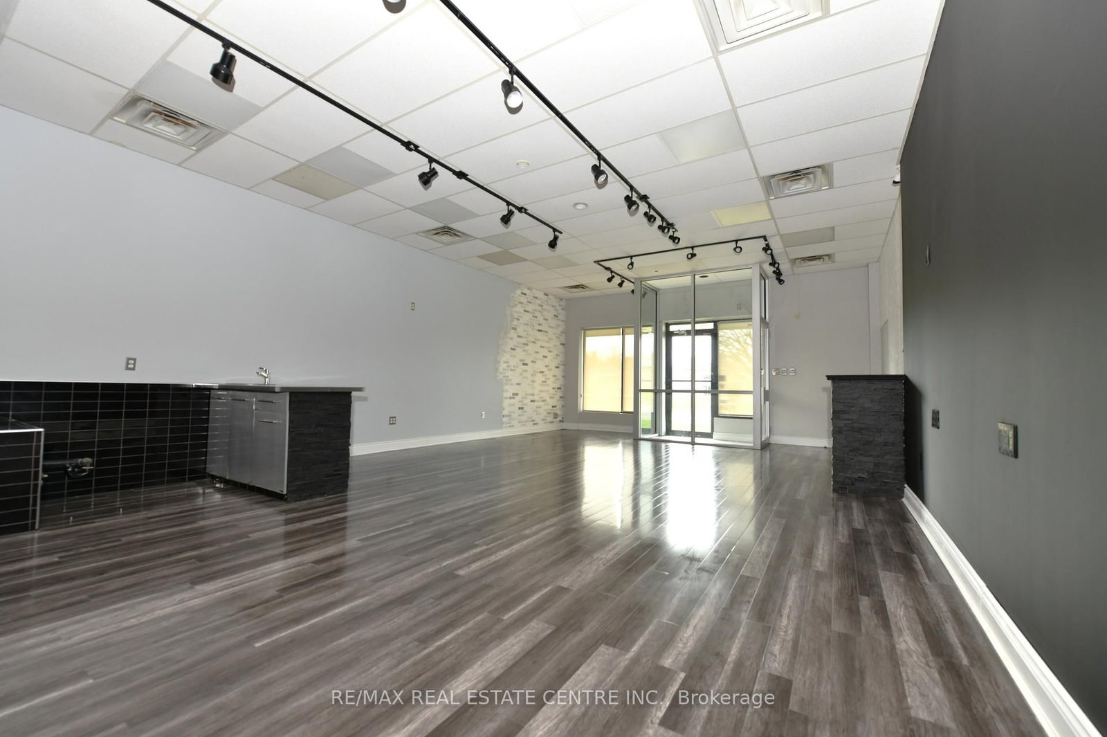 195 Franklin Boulevard, Unit 2 - Photo 9