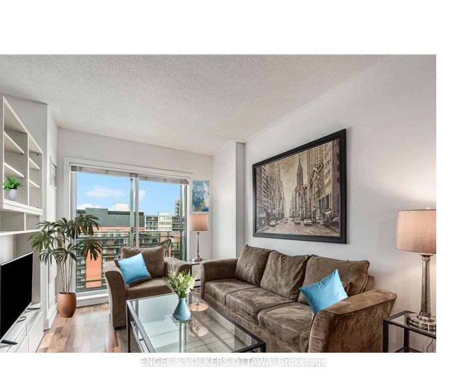 138 Somerset Street W, Unit 1112 - Photo 2