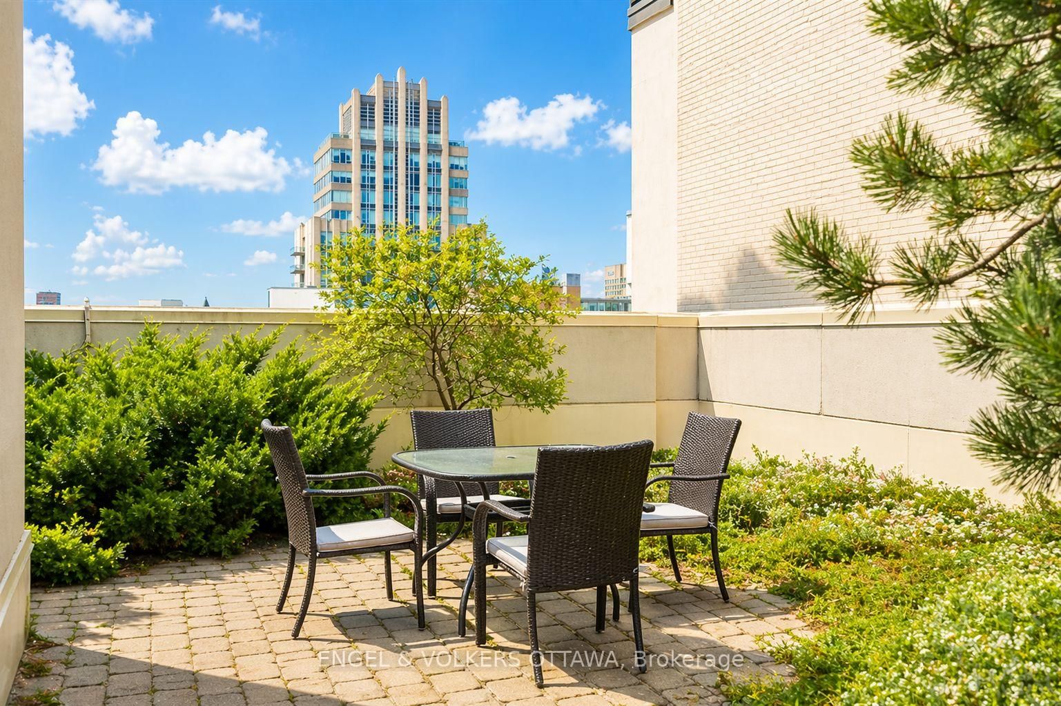 138 Somerset Street W, Unit 1112 - Photo 9