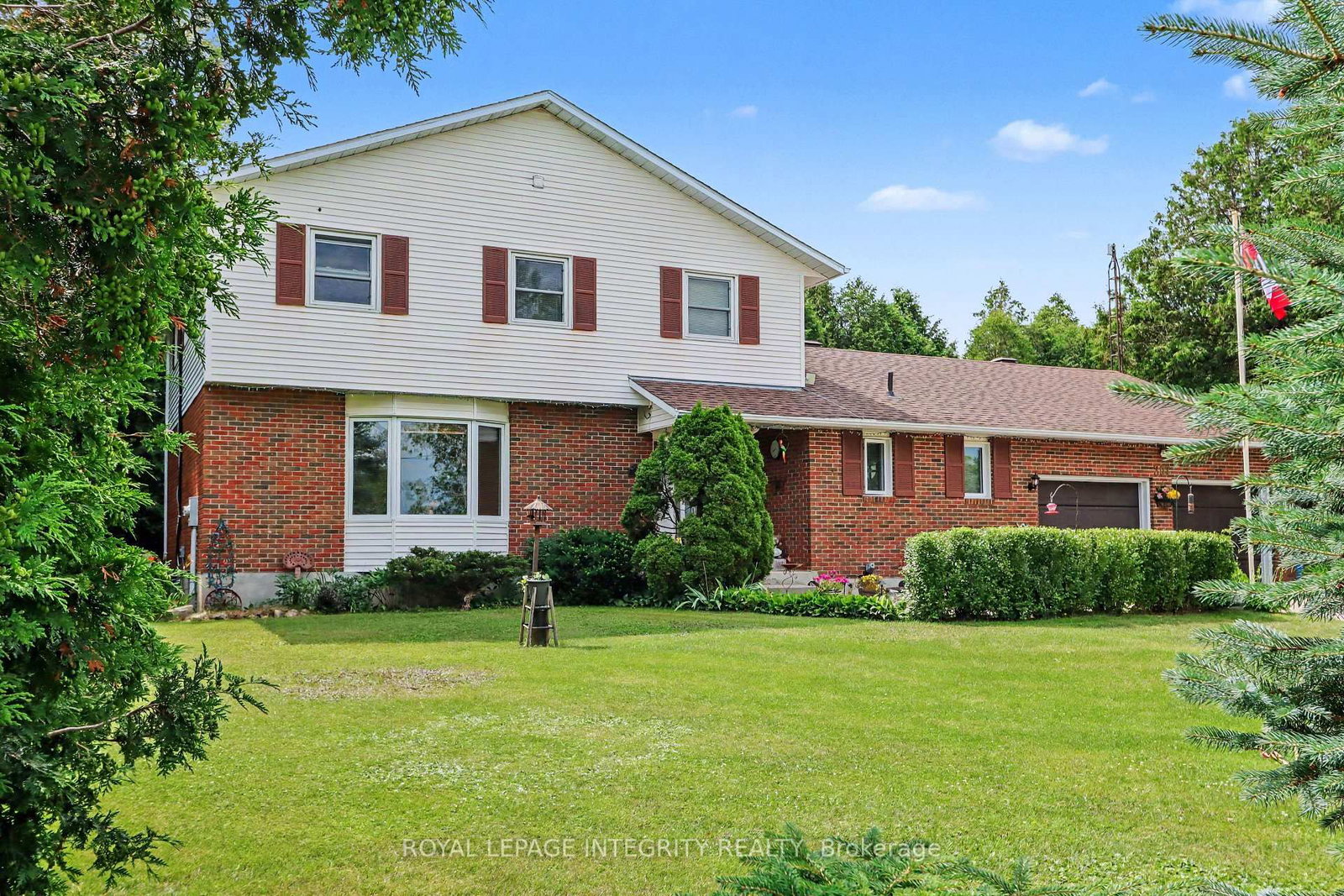 307 Ferguson Tetlock Road • Smiths Falls, ON photo 1