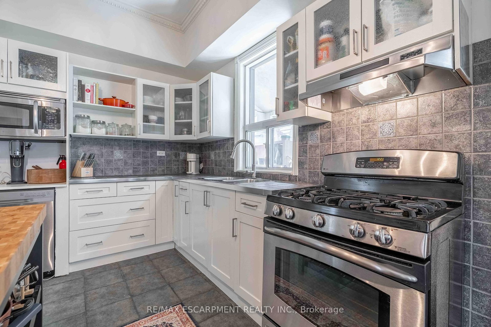 203 Wood Street E - Photo 11