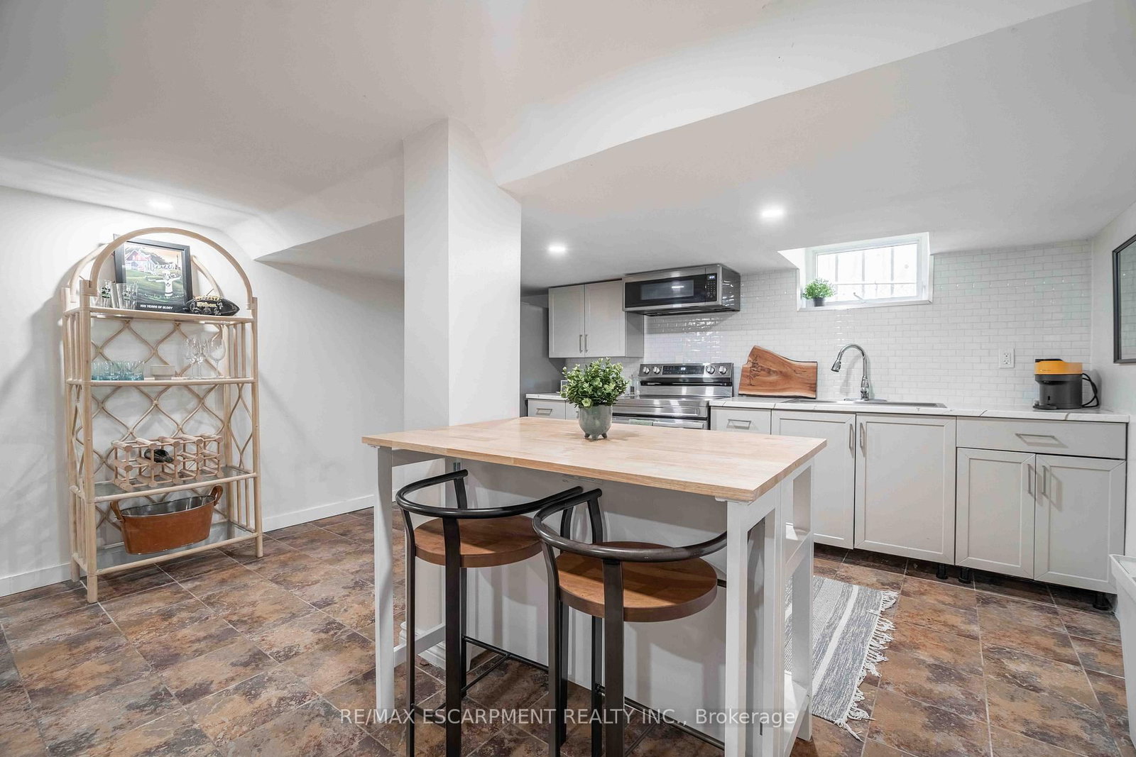 203 Wood Street E - Photo 24