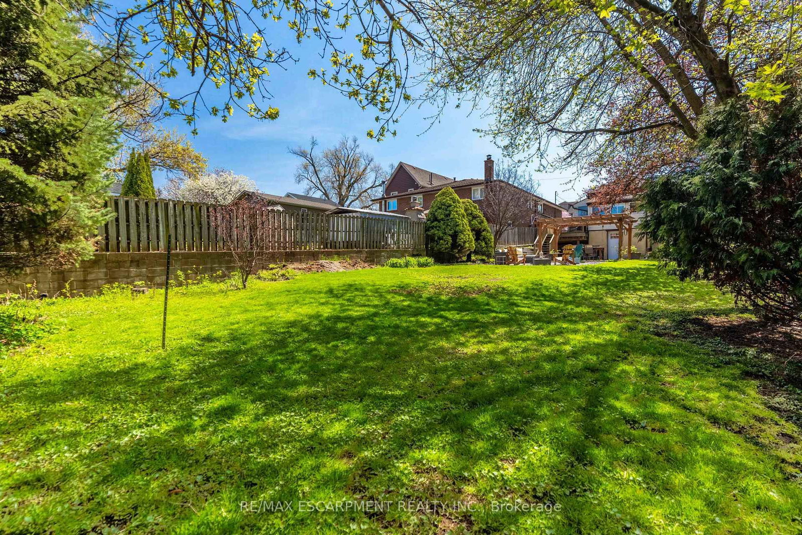 203 Wood Street E - Photo 37