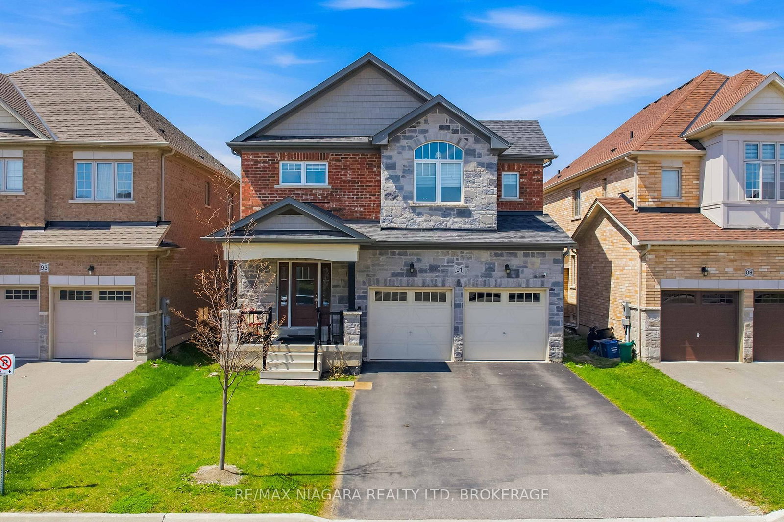 Detached House for sale at 91 Homestead Way, Thorold, Ontario, L2V 0B7 - Rolling Meadows - MLS: X13059624
