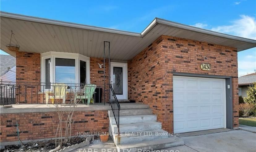 Detached House for lease at 1430 Upper Gage Avenue, Hamilton, Ontario, L8W 1E7 - Eleanor - MLS: X13059972