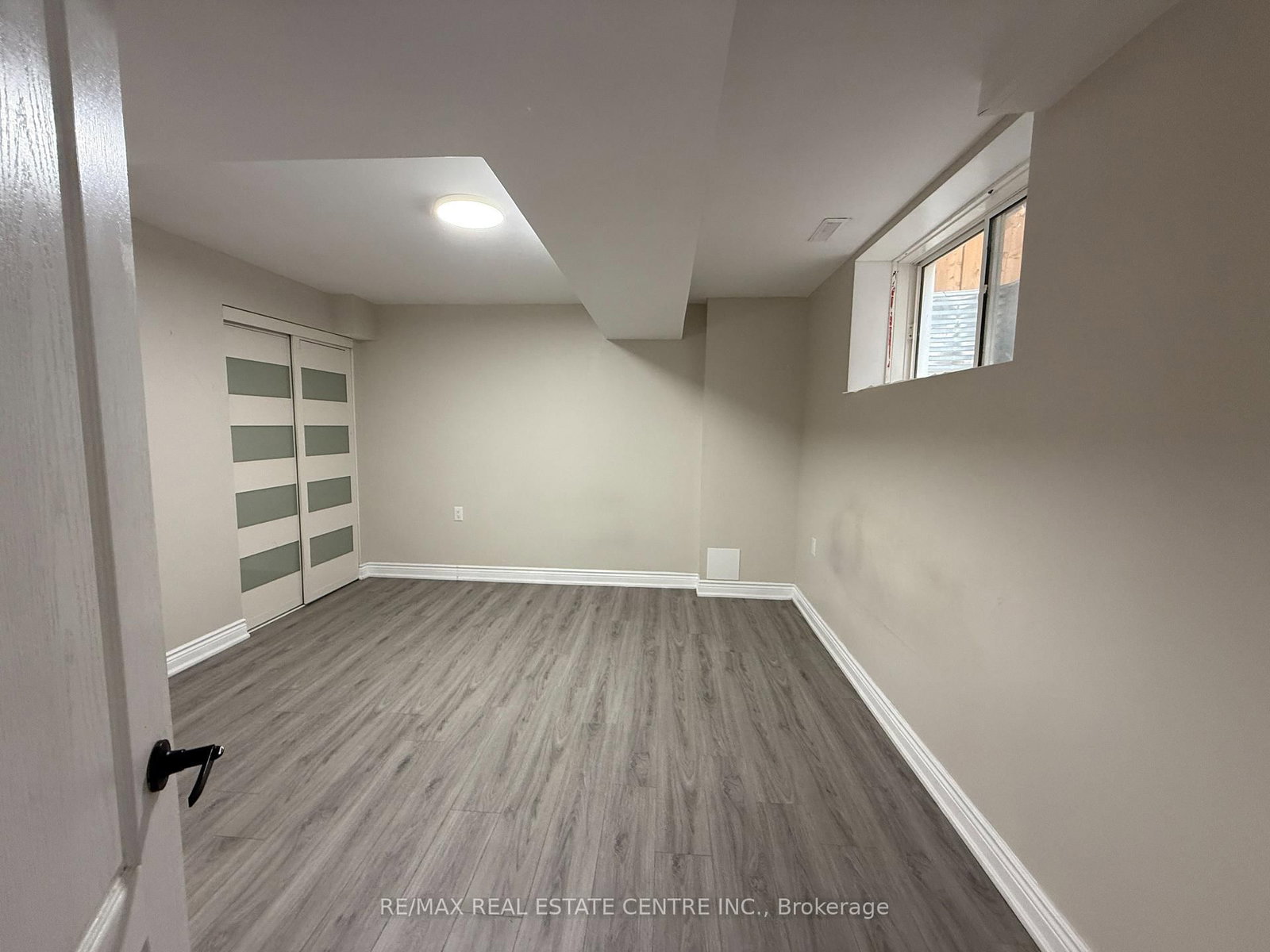320 Sedgewood Street, Unit BASEMENT - Photo 12