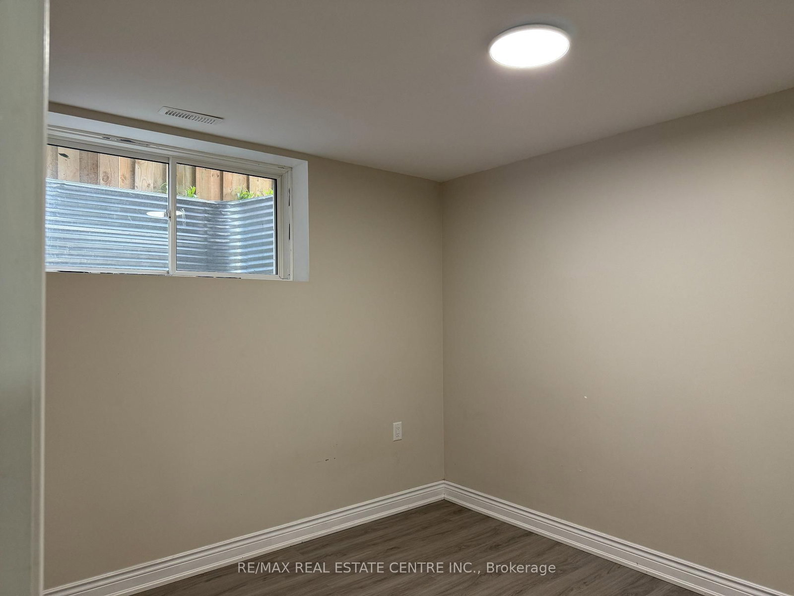 320 Sedgewood Street, Unit BASEMENT - Photo 13