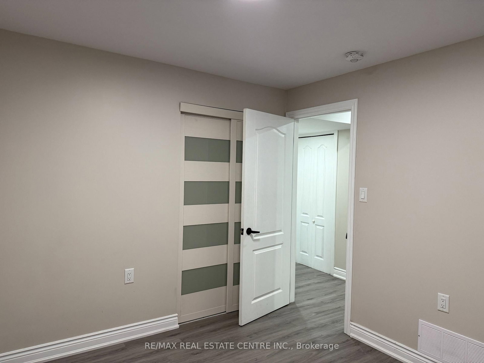 320 Sedgewood Street, Unit BASEMENT - Photo 14