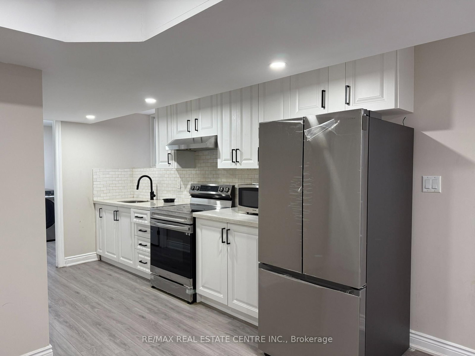 320 Sedgewood Street, Unit BASEMENT - Photo 6