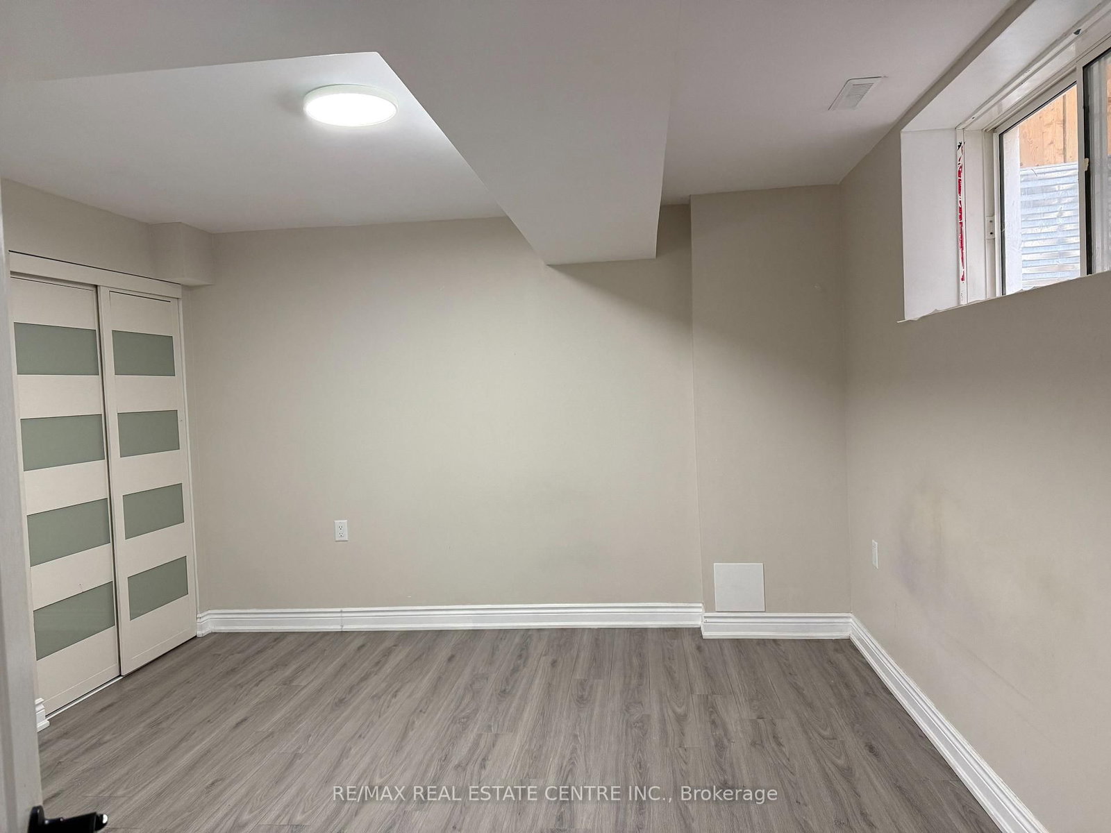 320 Sedgewood Street, Unit BASEMENT - Photo 8