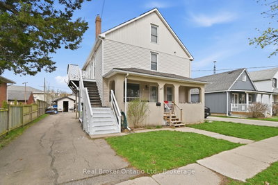 307 Wallace Avenue S — photo 2