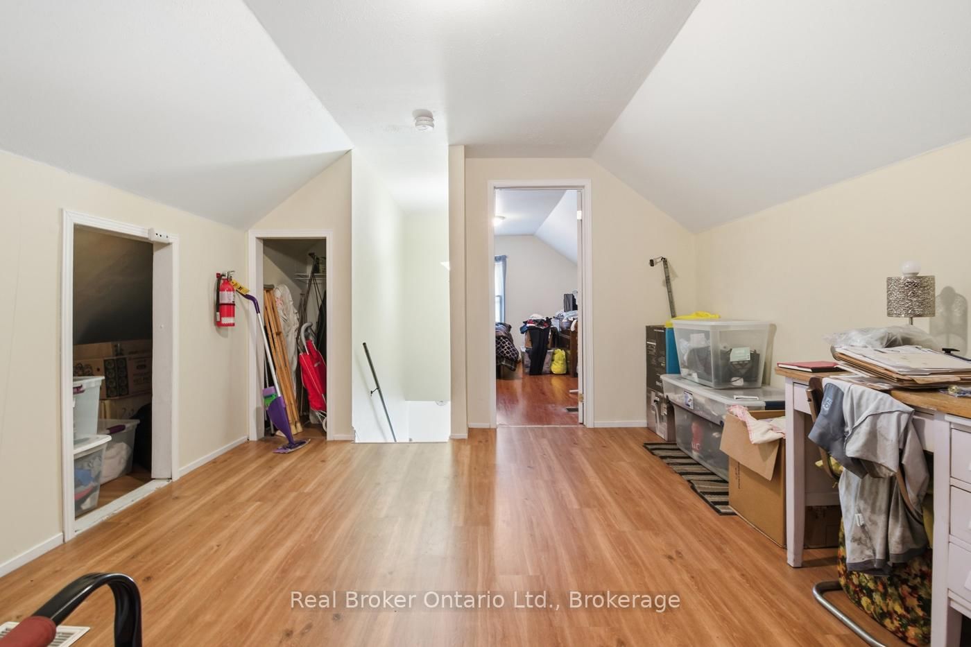 307 Wallace Avenue S • Welland, ON photo 25