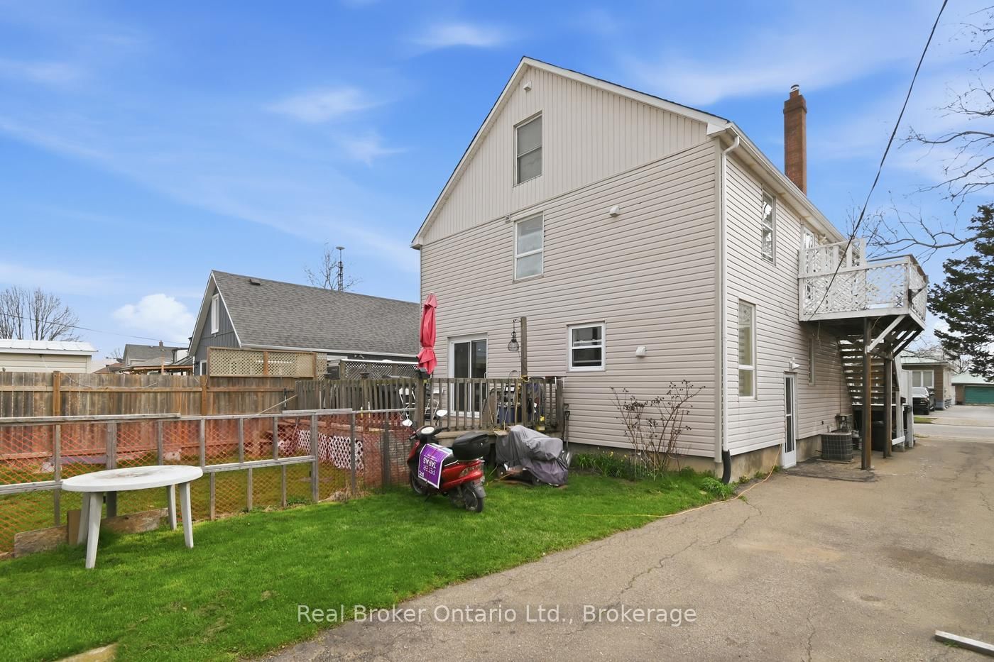 307 Wallace Avenue S • Welland, ON photo 42
