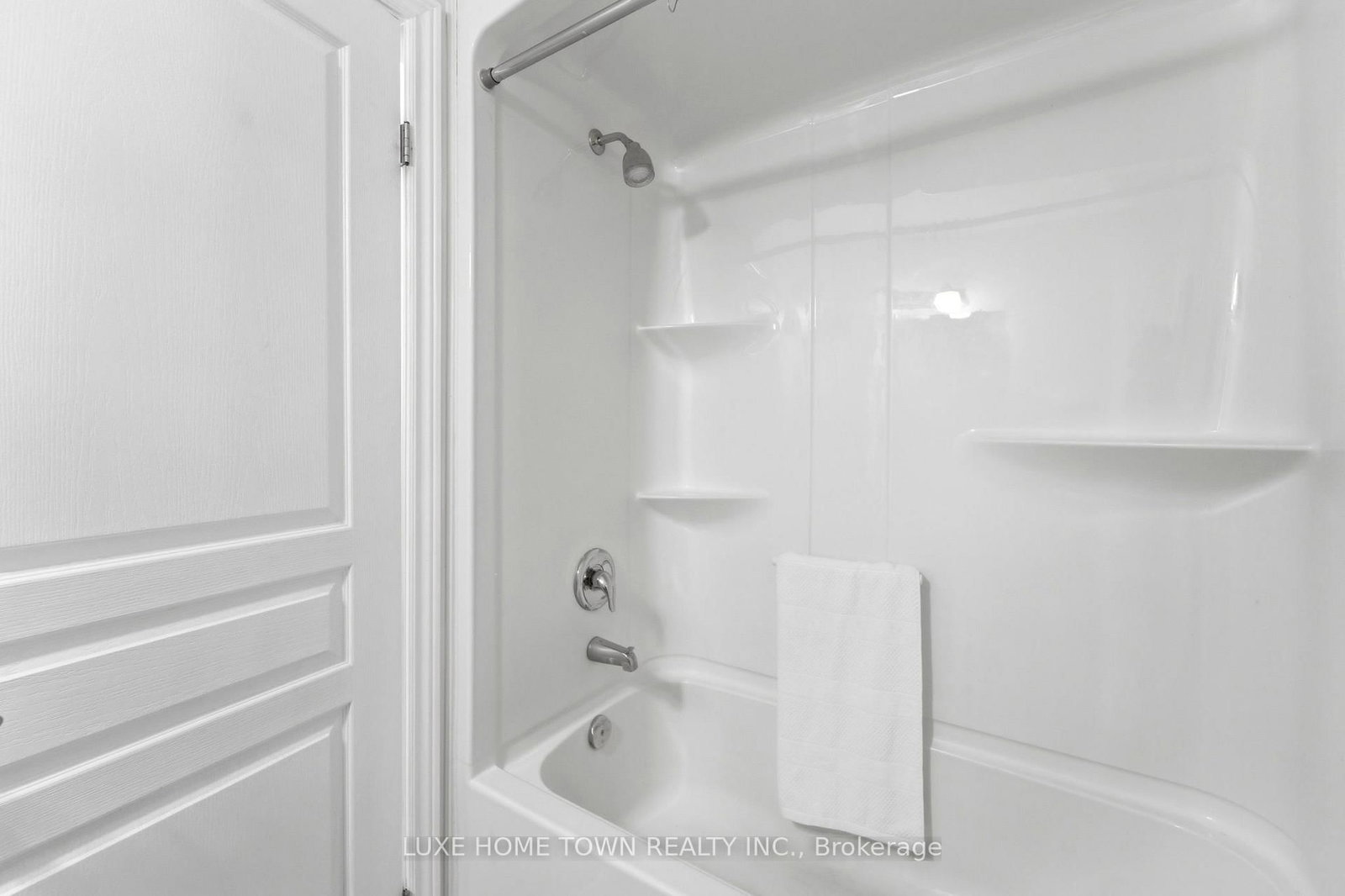 100 Monarch Street - Photo 21