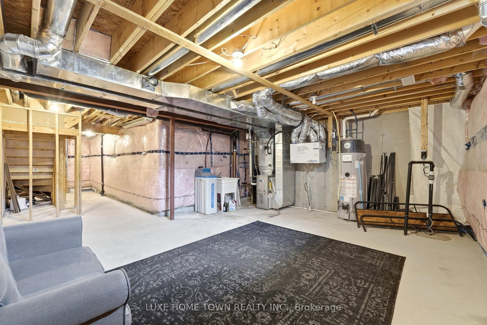 100 Monarch Street - Photo 31