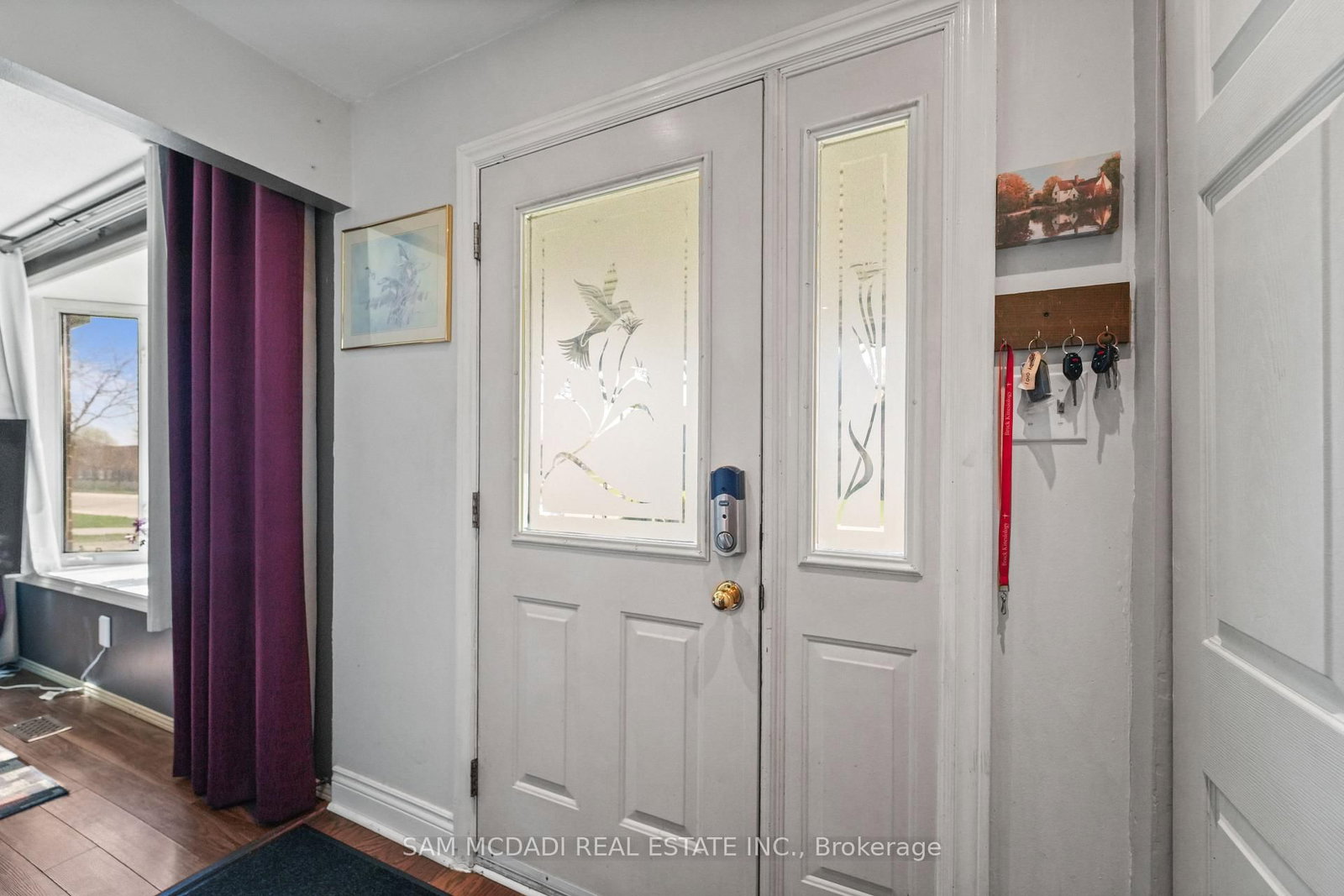 Listing Image 7