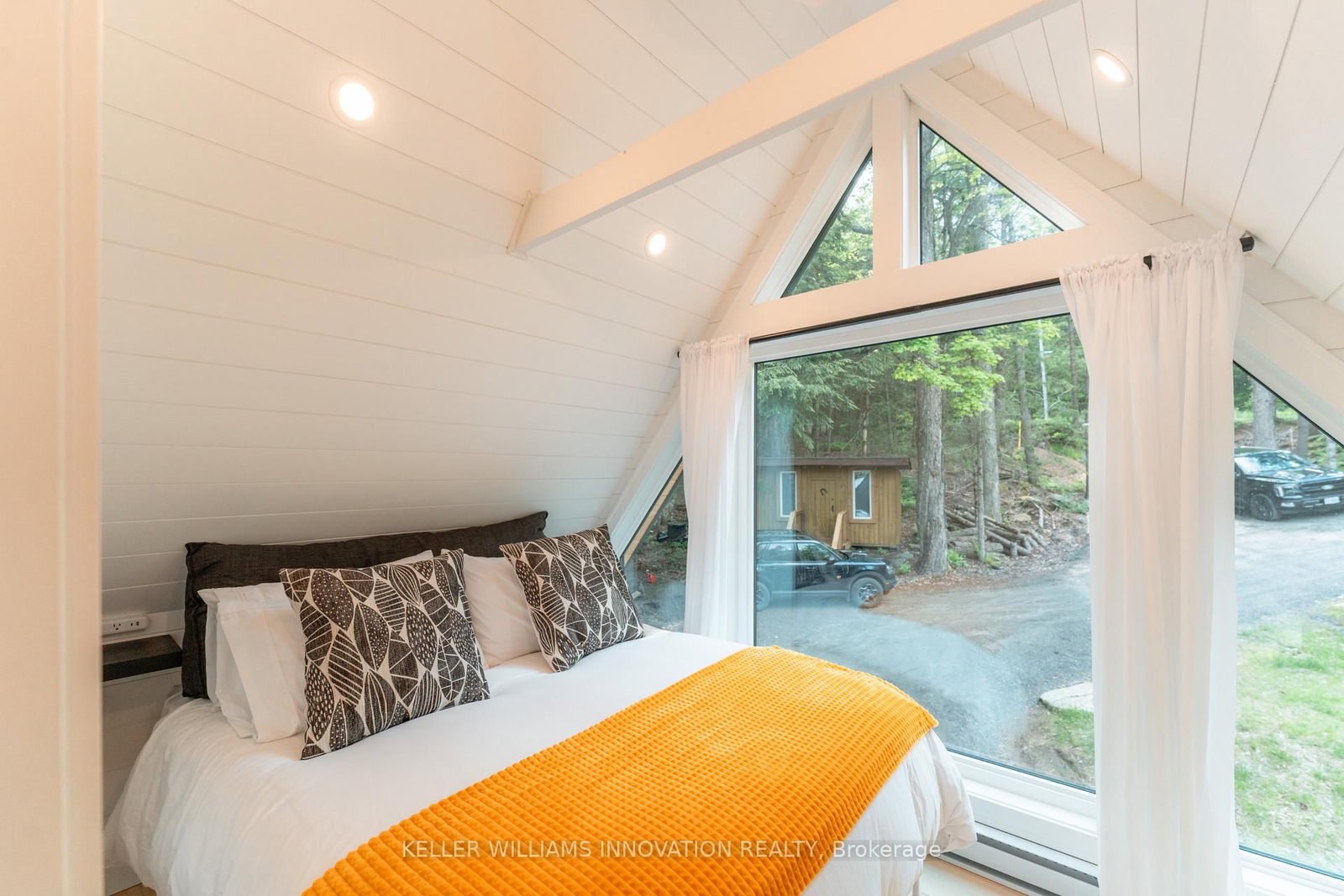 201 N Menominee Lake Road • Huntsville, ON photo 16