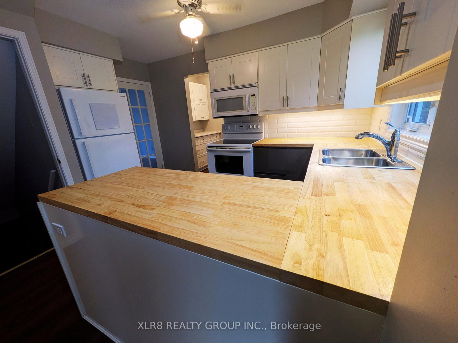 12 John Sidney Crescent • Ottawa, ON photo 13