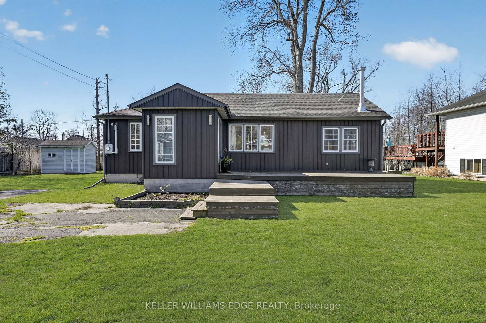 Detached House for sale at 3149 Jewell Avenue, Fort Erie, Ontario, L0S 1N0 - Ridgeway - MLS: X13061238