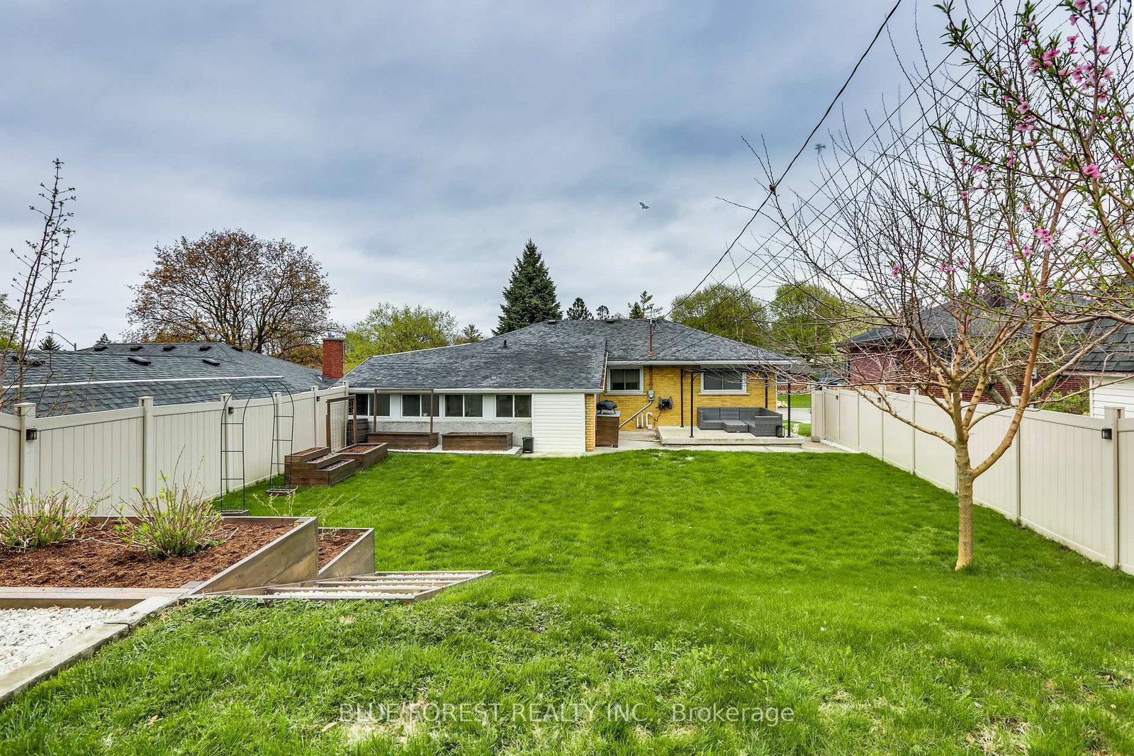 Detached House for sale at 259 King Edward Avenue, London South, Ontario, N5Z 3V2 - South J - MLS: X13061294