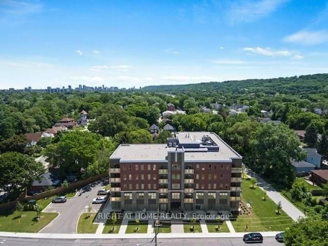 home for lease on 219-77 Leland Street