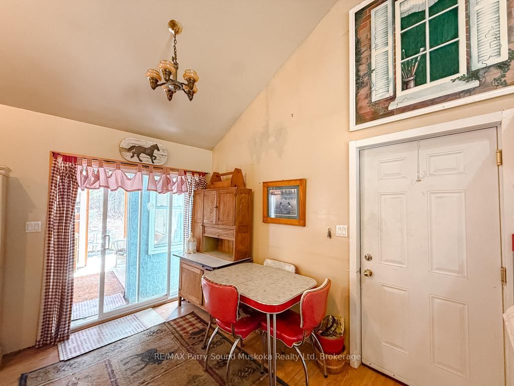 1819 W Machar Strong Boundary Road • Strong, ON photo 17