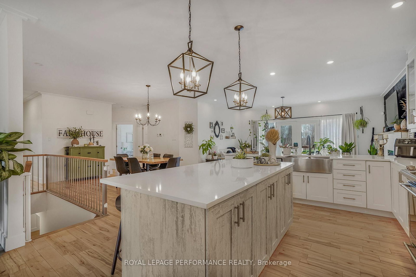 1560 SANDY HILL Road • Champlain, ON photo 9