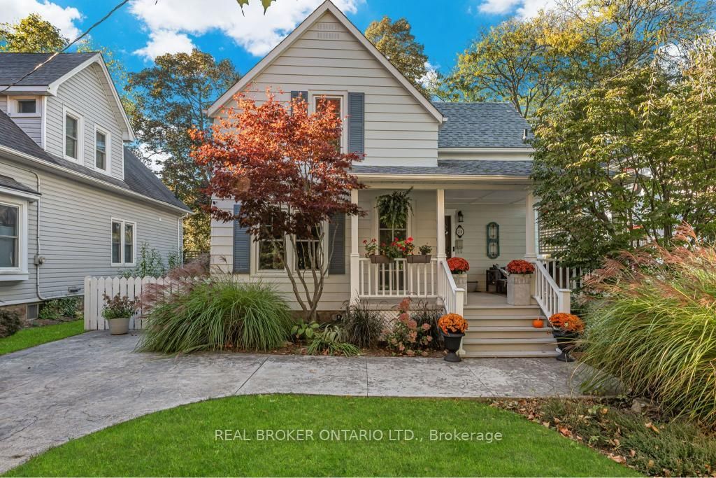 24 Robinson Street S - Photo 2