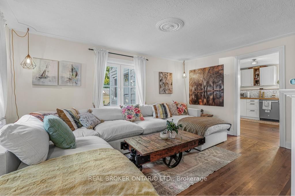 24 Robinson Street S - Photo 20