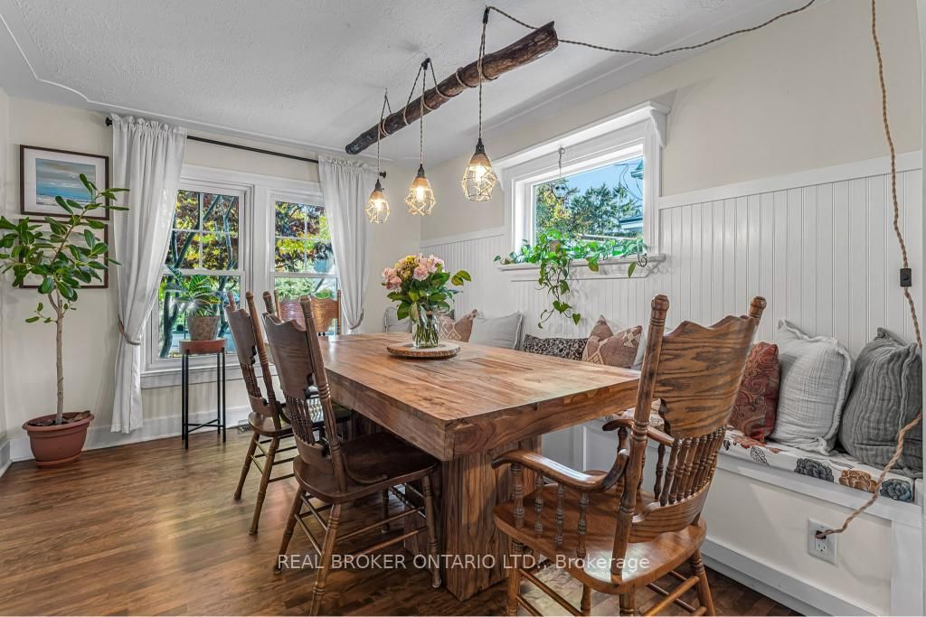 24 Robinson Street S - Photo 21