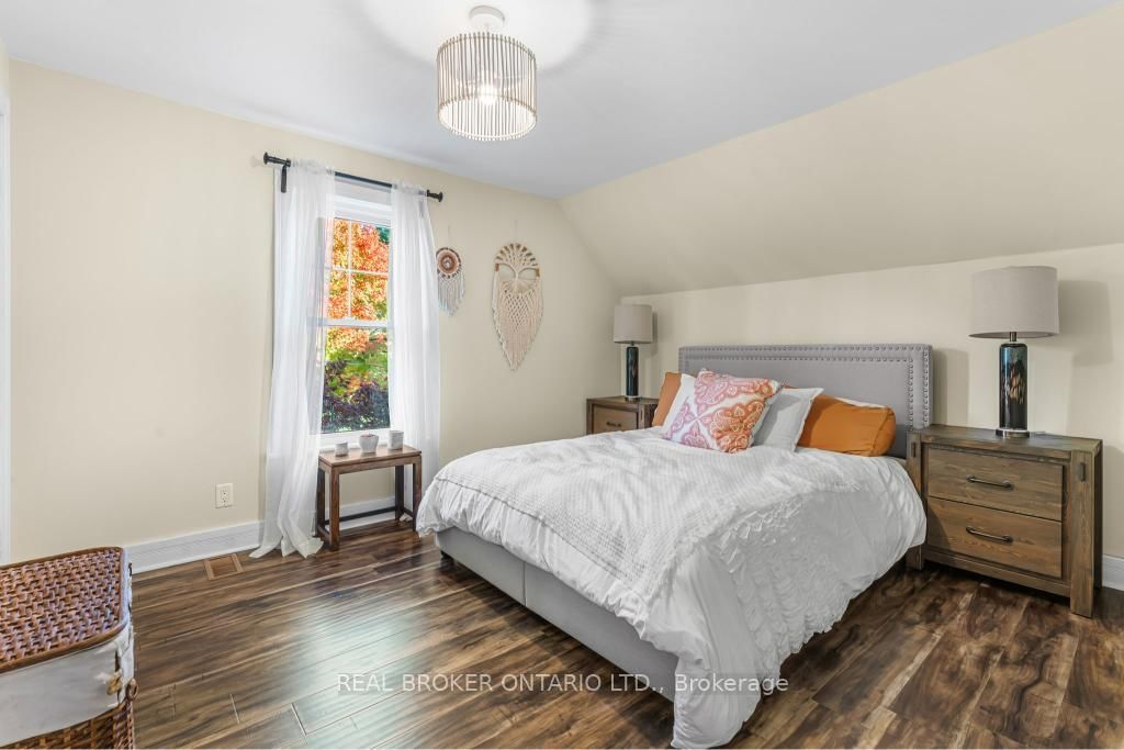 24 Robinson Street S - Photo 29