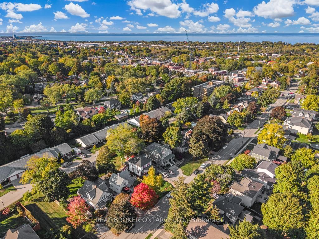 24 Robinson Street S - Photo 48