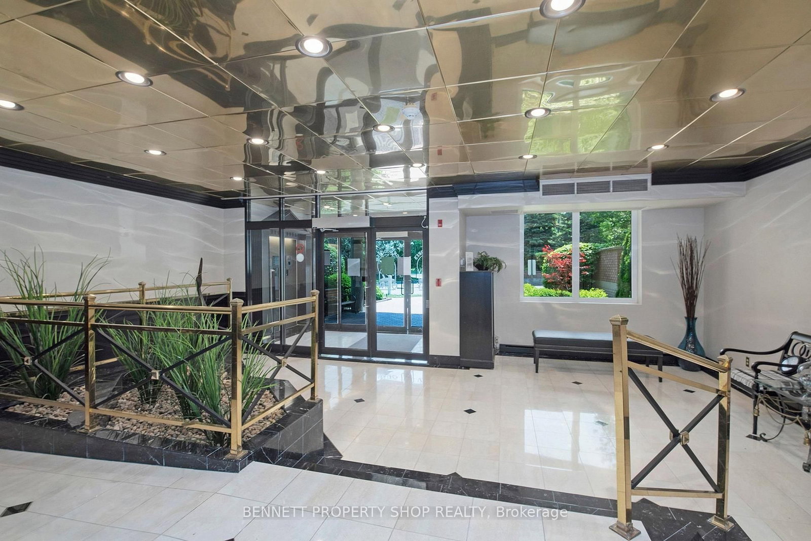 3099 Carling Avenue, Unit 305 - Photo 2