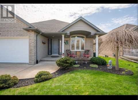 home for sale on 5438 Morning Glory Court