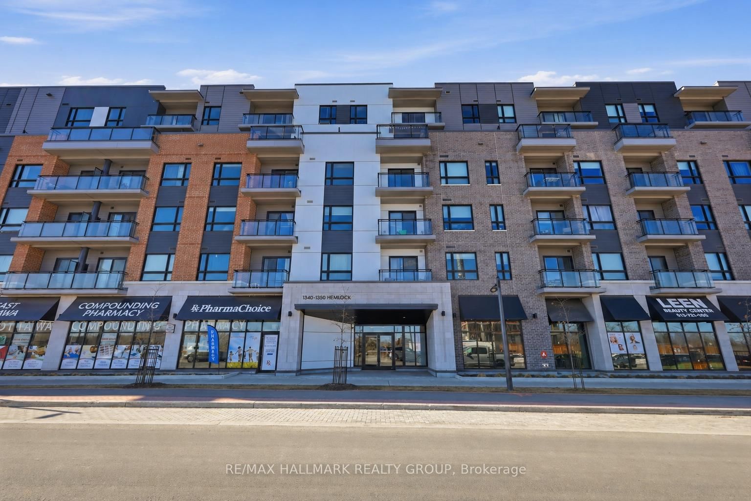 1350 Hemlock Road, Unit 218