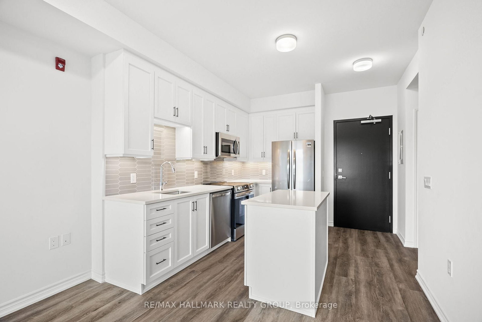 1350 Hemlock Road, Unit 218 - Photo 10