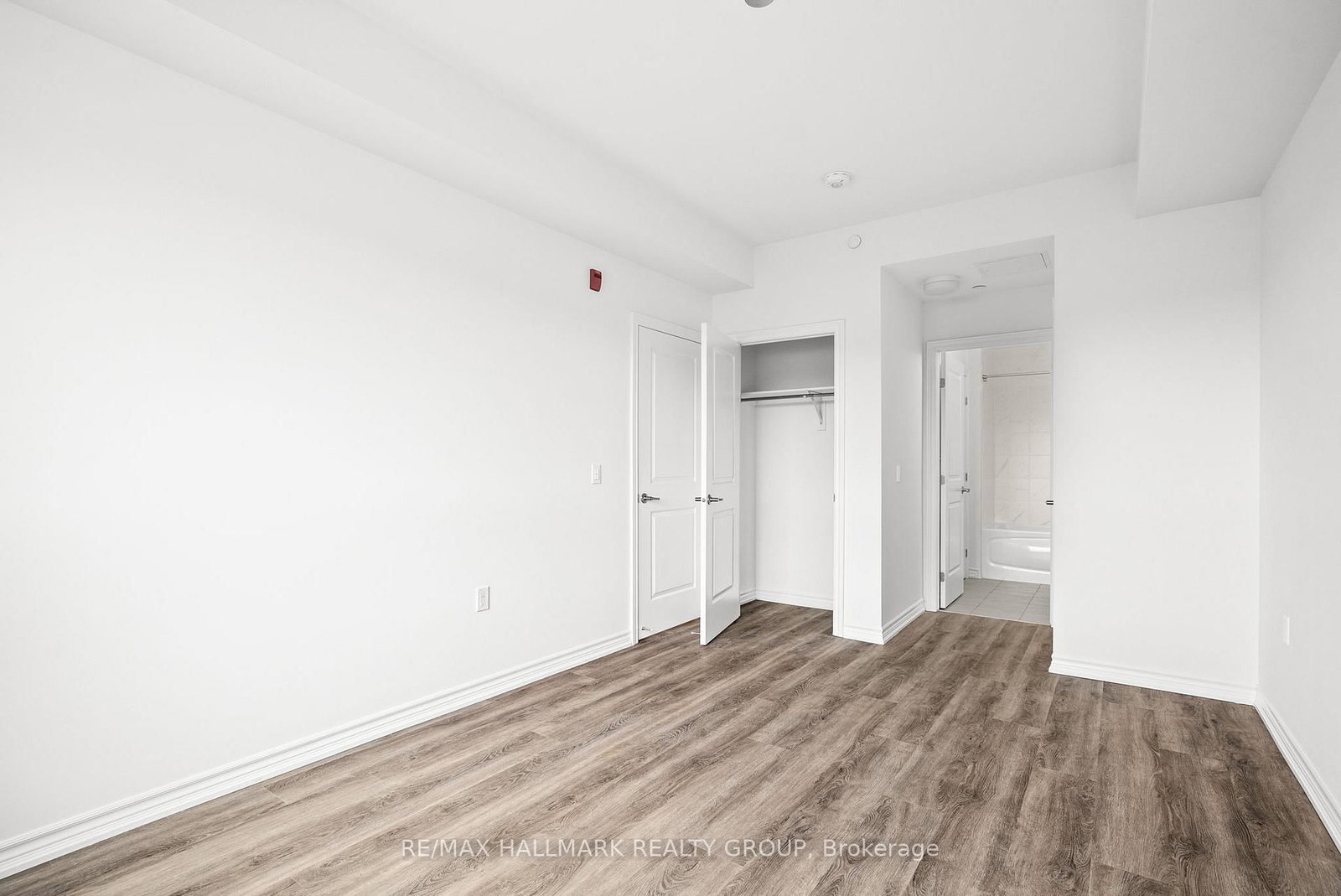 1350 Hemlock Road, Unit 218 - Photo 23