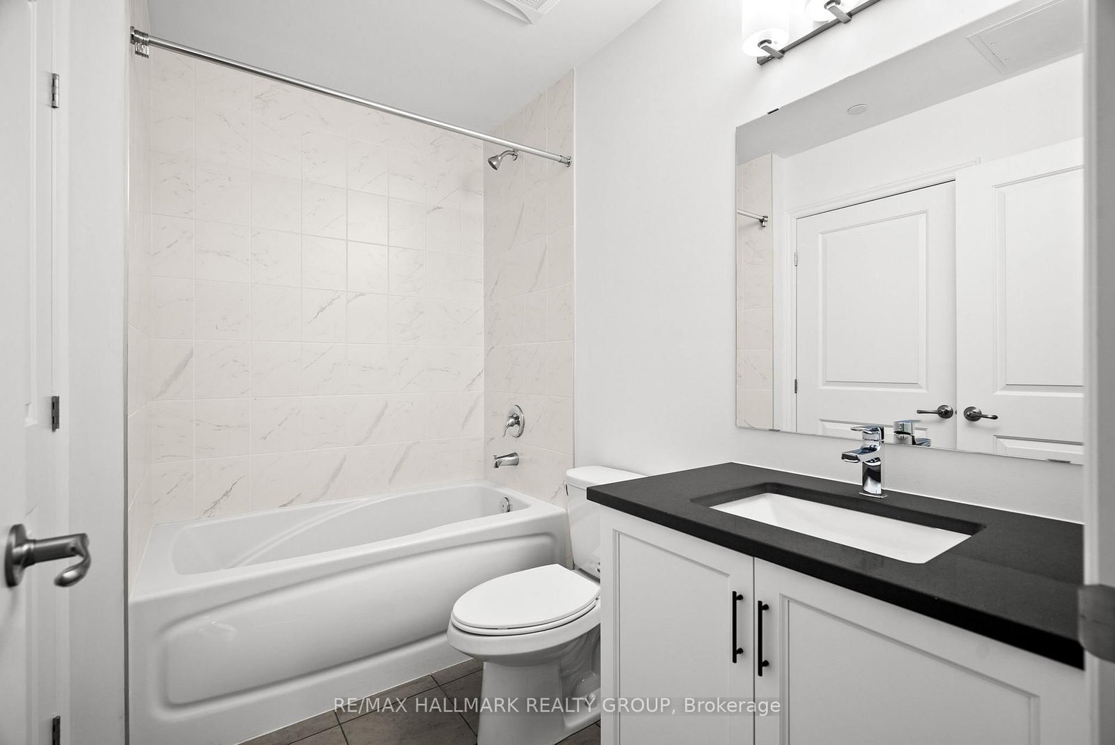 1350 Hemlock Road, Unit 218 - Photo 25