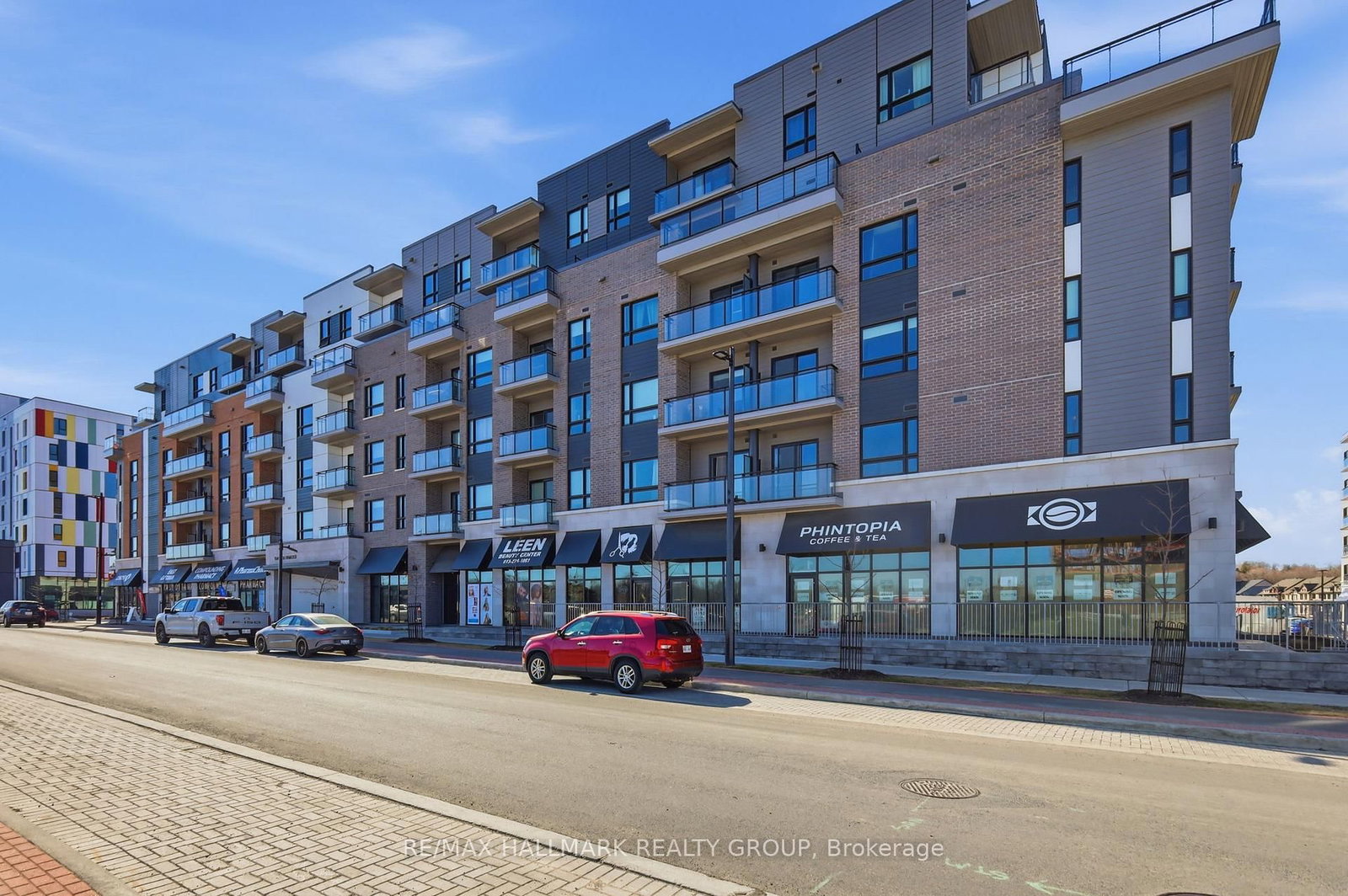 1350 Hemlock Road, Unit 218 - Photo 3