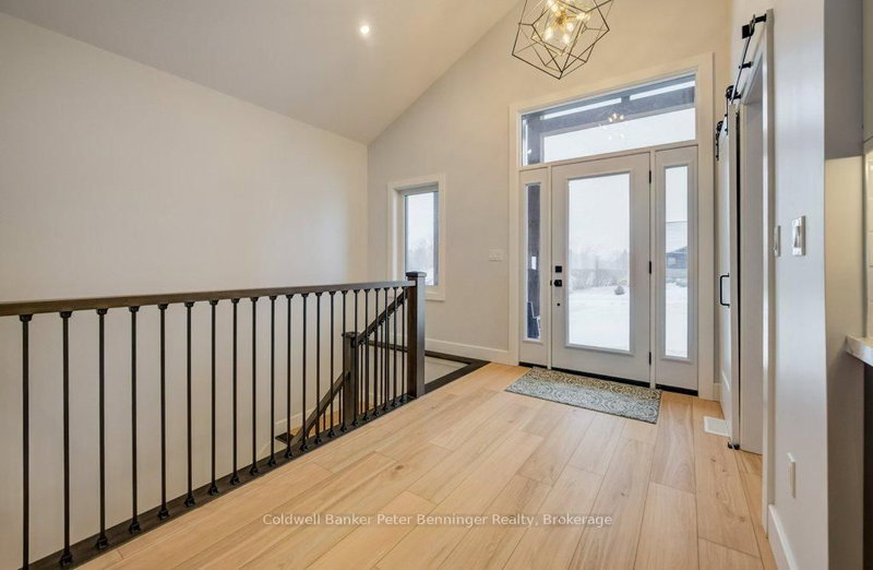 8 Mel St photo 5