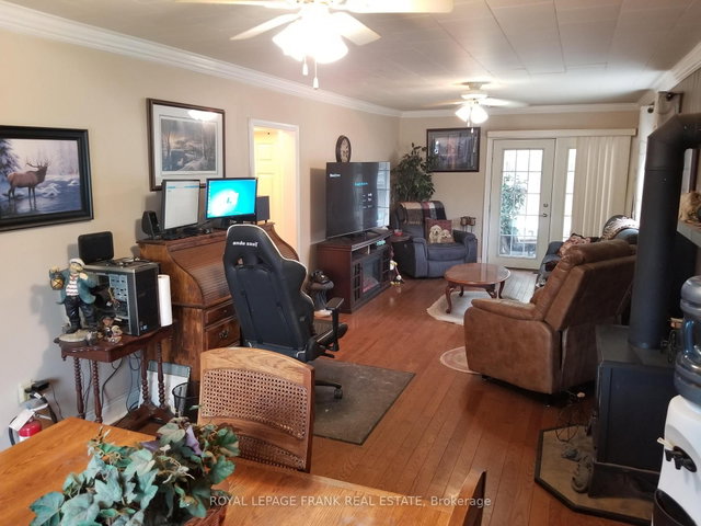 31 Boulter Lake Road
