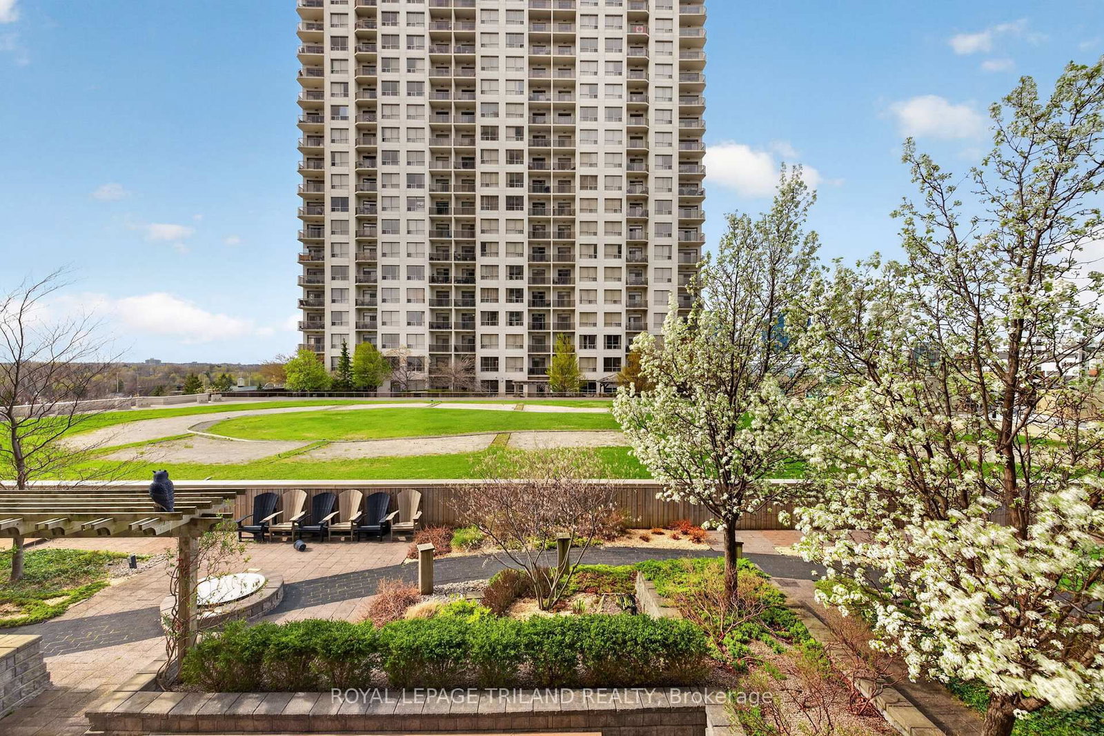 330 Ridout Street N, Unit 801 - Photo 30