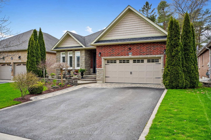 489 Foote Crescent