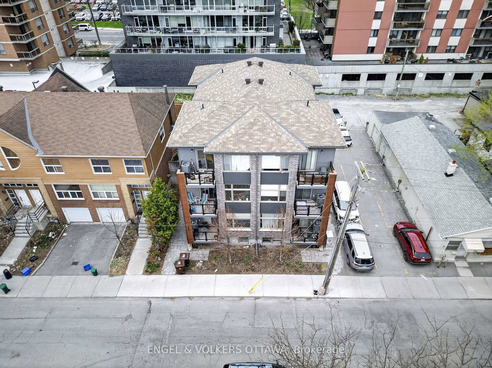 192 Forward Avenue, Unit A - Photo 32