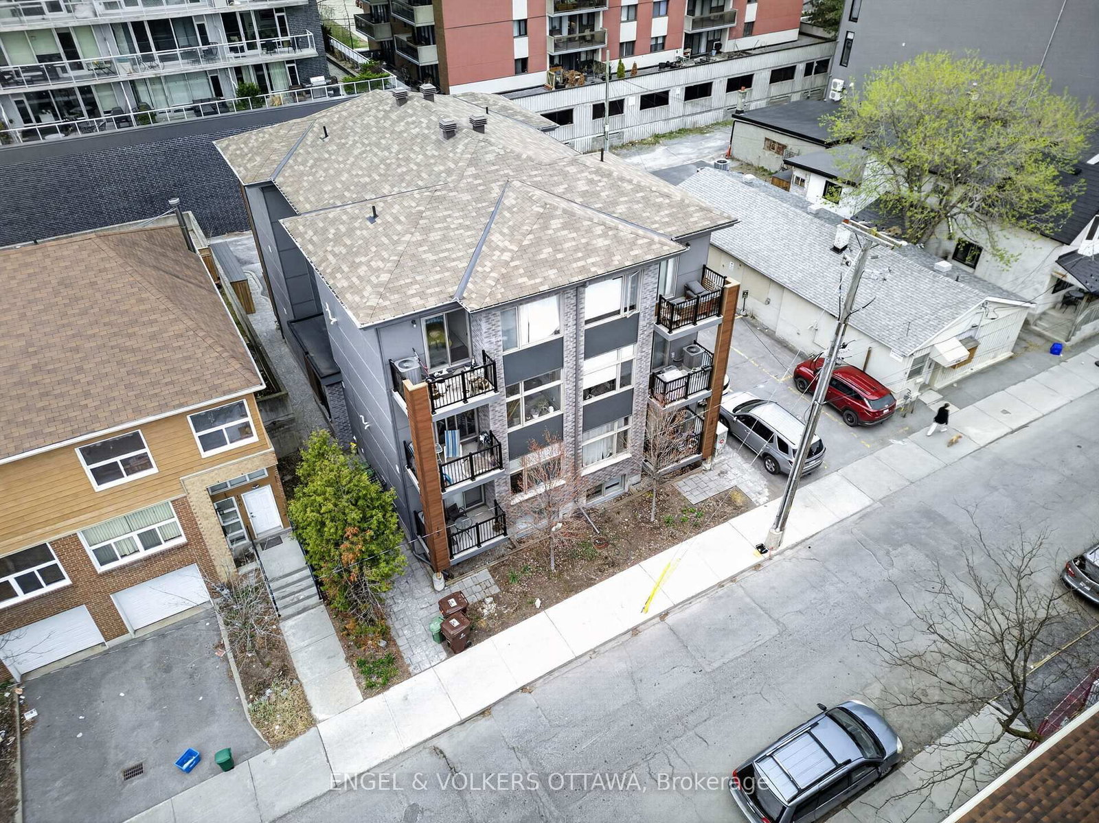 192 Forward Avenue, Unit A - Photo 33