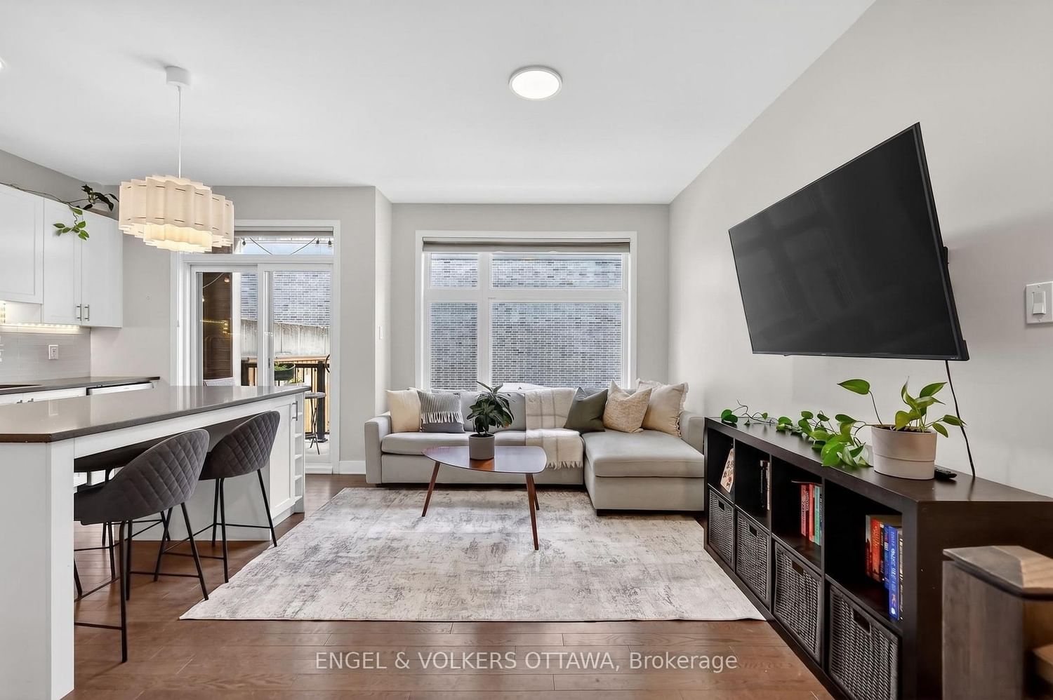 192 Forward Avenue, Unit A - Photo 4