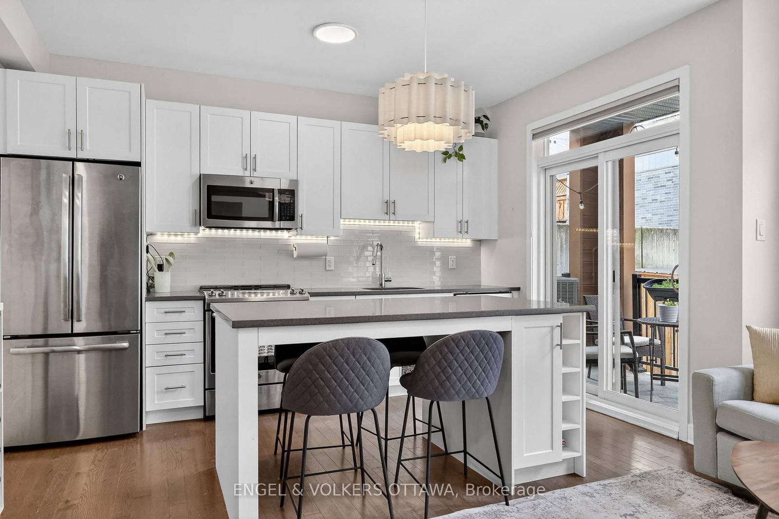 192 Forward Avenue, Unit A - Photo 8