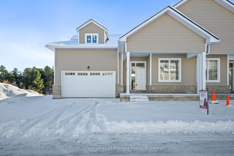 home for lease on 5 Turnberry Court