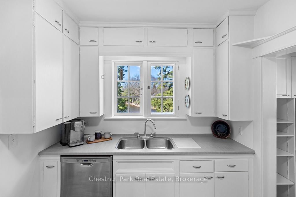 190 4th Street W • Owen Sound, ON photo 19