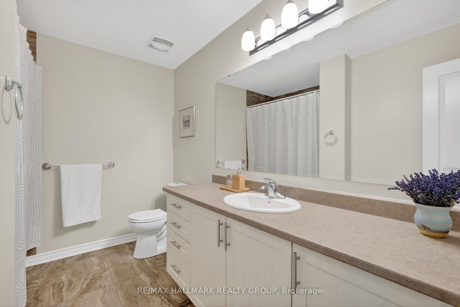 558 Genevriers Street - Photo 23